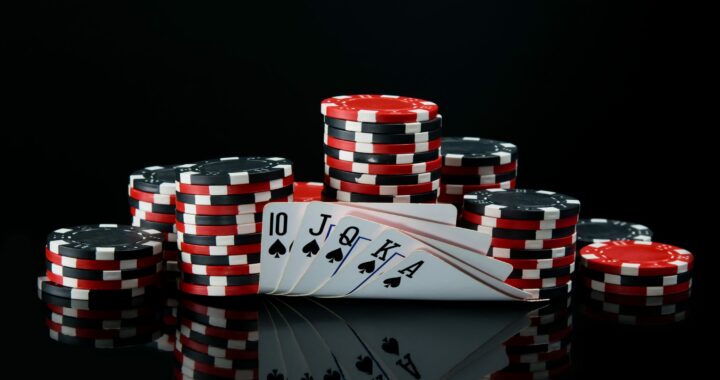 Understanding the Tips and Poker Rules | How to Win?